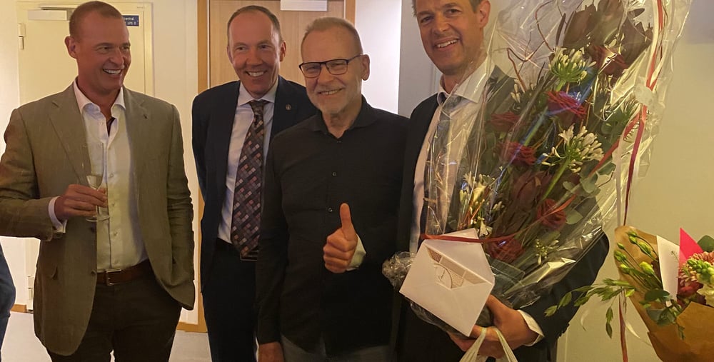 Professor Nils Hailer (biträdande handledare), professor Per Wretenberg (opponent), docent Gösta Ullmark (huvudhandledare) och ortoped Hampus Stigbrand själv i samband med disputationen. 
