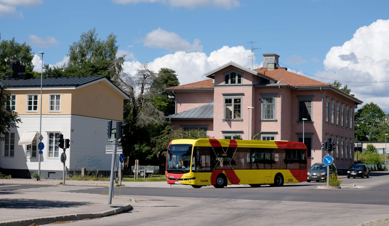 Elbuss i trafik