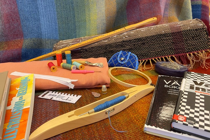 Samling av textilverktyg